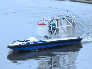 遠隔操作で除草剤散布！ヤマハから無人ボート新発売