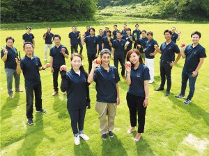 その手があったか！ 複数農家間で人材をシェアして通年雇用を