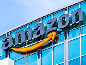 Amazonが農業資材ストアをオープン！ 数千点の資材をオンラインで購入可能に