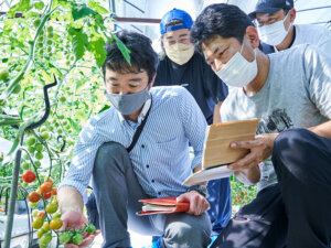 産官学連携で地域人材を育てる！ 徳島でスタートした「施設園芸アカデミー」の受講生に聞く