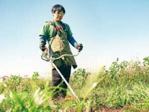【刈払機試用レポート】幅広いシーンで使える！ 軽快な使い心地と安定感のSTIHL「FSA 80」